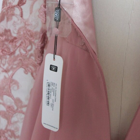 Chi Chi London Dorothee Skater Dress in Pink - Picture 2 of 12